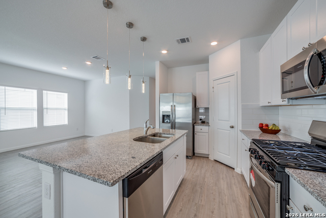 8706 Lamus Wheel Property Photo 10