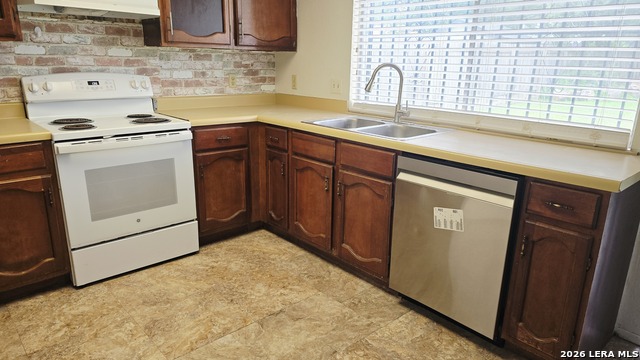 3043 Timber View Property Photo 5