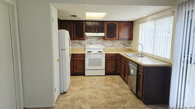 3043 Timber View Property Photo 8