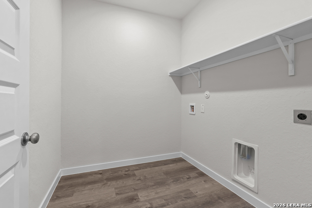 12407 Spike Heights Property Photo 31