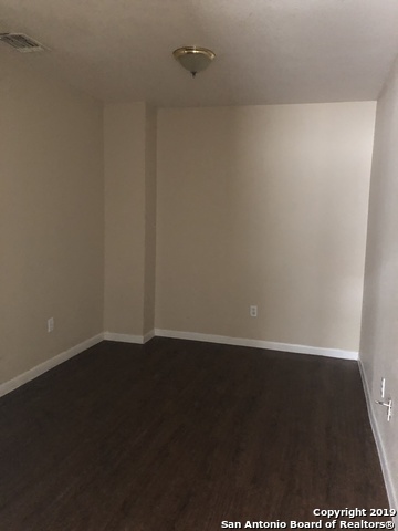 7543 Windsor Oaks Property Photo 5