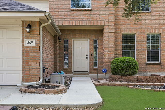 209 Summit View Property Photo 2