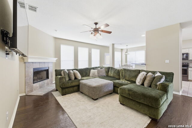 209 Summit View Property Photo 7
