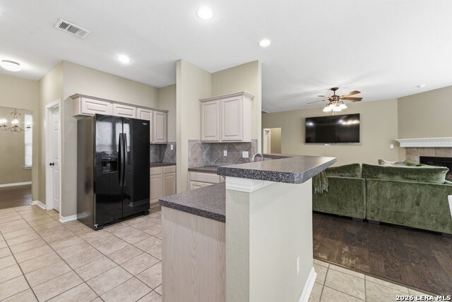 209 Summit View Property Photo 11