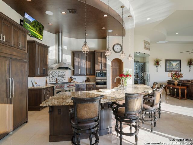 131 Champions Bend Property Photo 13