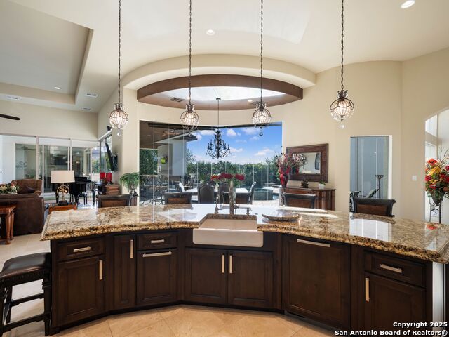 131 Champions Bend Property Photo 16