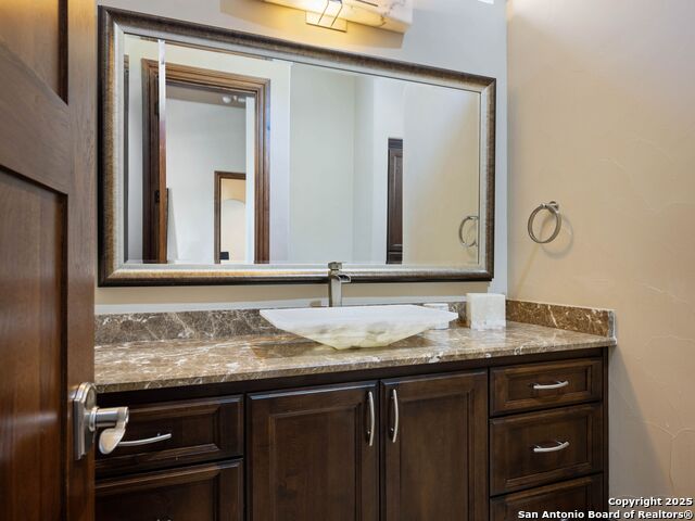 131 Champions Bend Property Photo 34