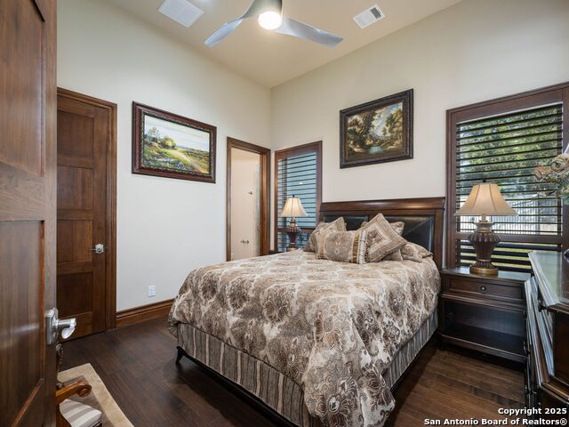 131 Champions Bend Property Photo 37