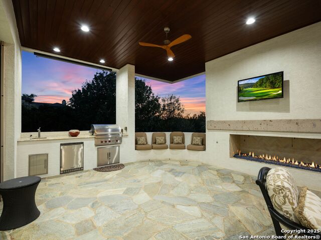 131 Champions Bend Property Photo 48