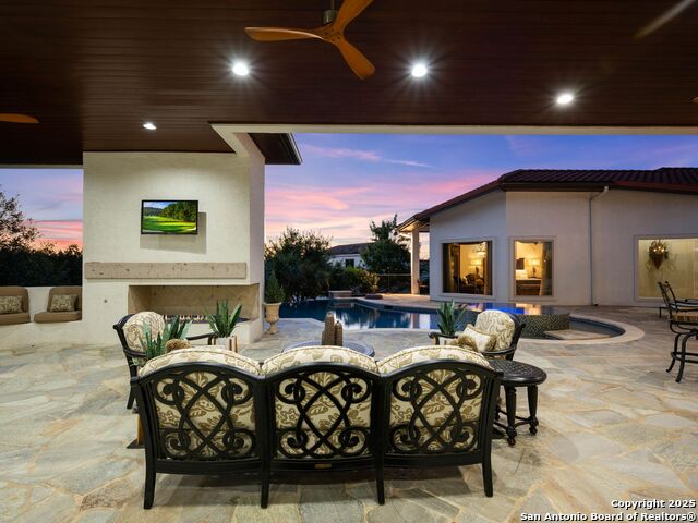 131 Champions Bend Property Photo 49