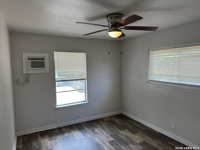3614 Neer Property Photo 8