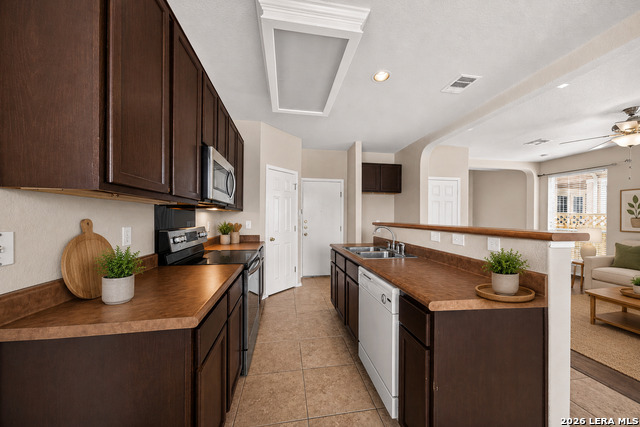 6706 Biscay Hbr Property Photo 10