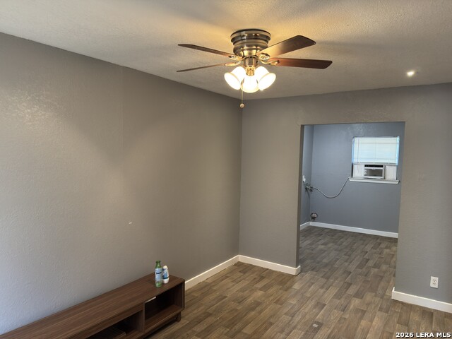 3614 Neer Property Photo 5