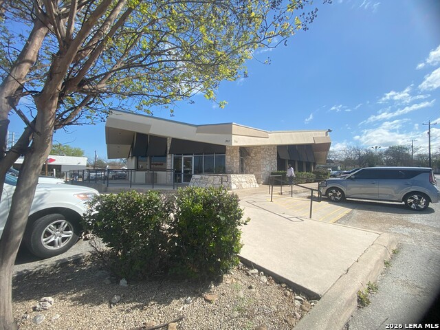351 W Hildebrand Property Photo 1