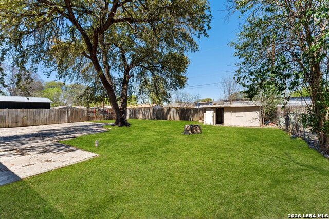 5035 Village Crest Property Photo 22