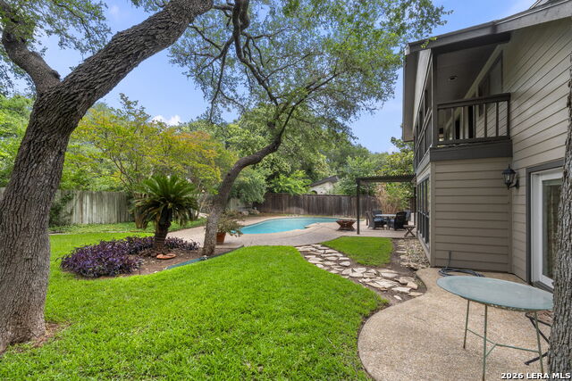 415 Woodway Forest Dr Property Photo 62