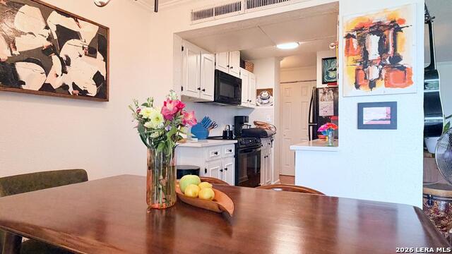 7039 San Pedro Ave Property Photo 17