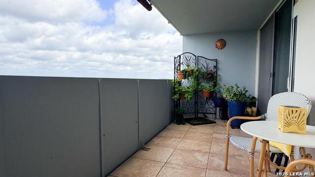 7039 San Pedro Ave Property Photo 24