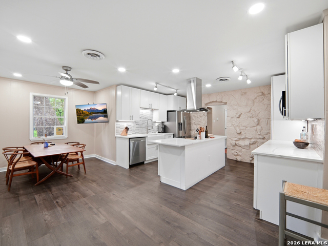 19214 Grey Forest Property Photo 14
