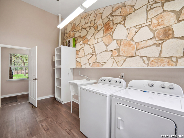 19214 Grey Forest Property Photo 33