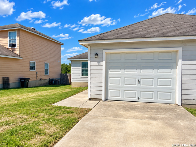 13031 O'connor Cove Property Photo 4