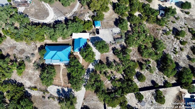 205 Cody Ct Property Photo 5