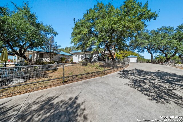 205 Cody Ct Property Photo 28