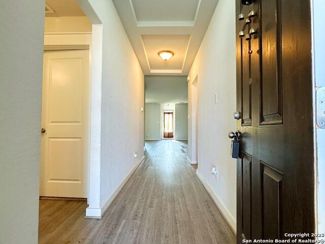 3906 Glenloch Way Property Photo 3