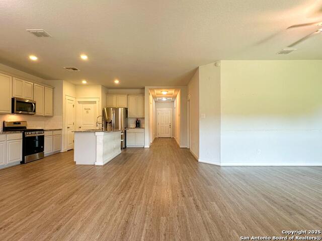 3906 Glenloch Way Property Photo 20