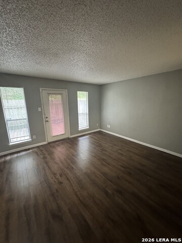 4906 Ali Property Photo 3