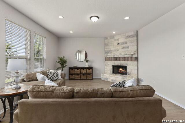 228 Winding Riv Property Photo 8