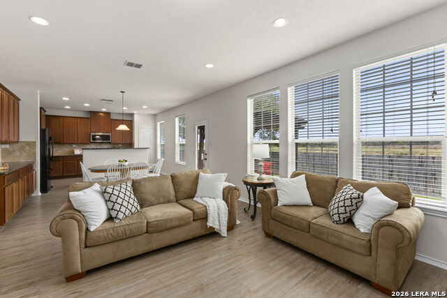 228 Winding Riv Property Photo 9