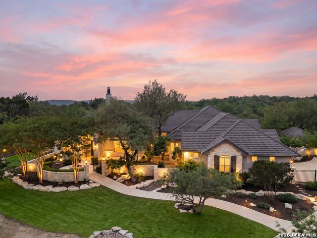 8 Winged Foot Property Photo 1