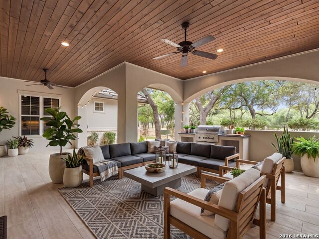 8 Winged Foot Property Photo 4