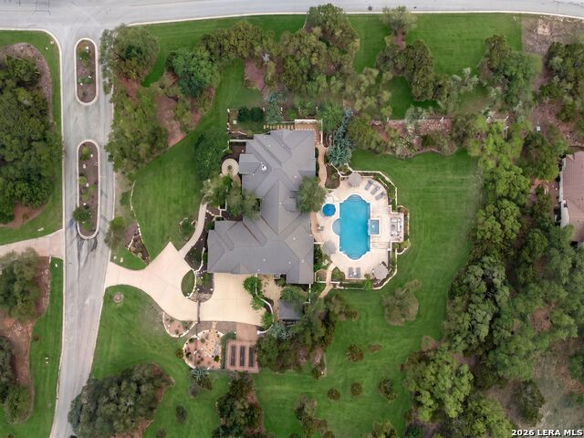8 Winged Foot Property Photo 6