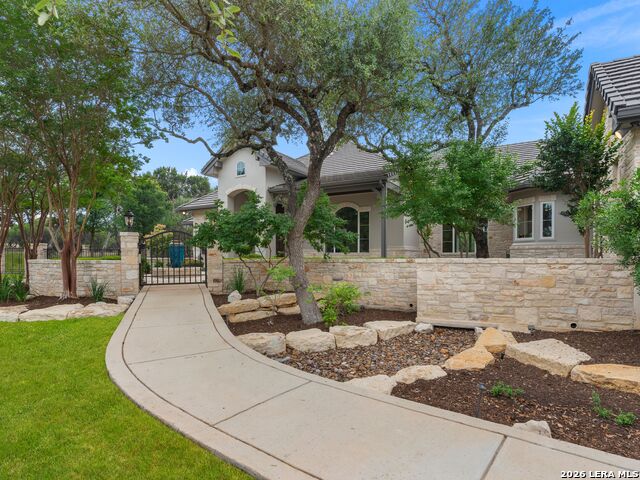 8 Winged Foot Property Photo 9