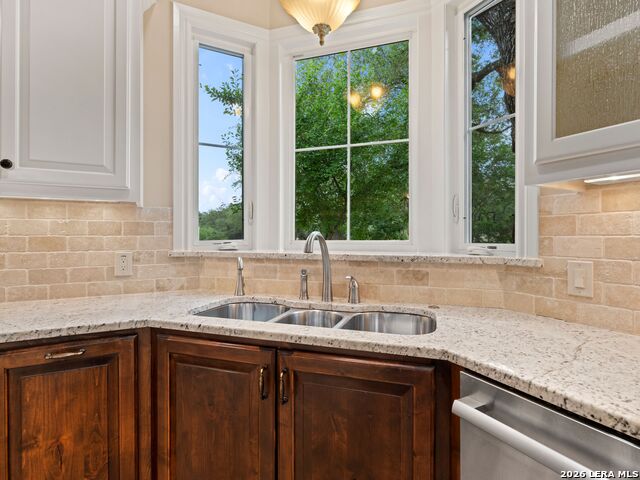 8 Winged Foot Property Photo 27