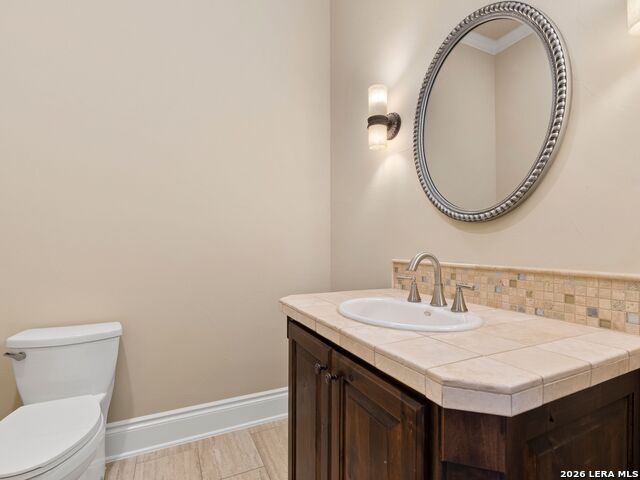 8 Winged Foot Property Photo 33