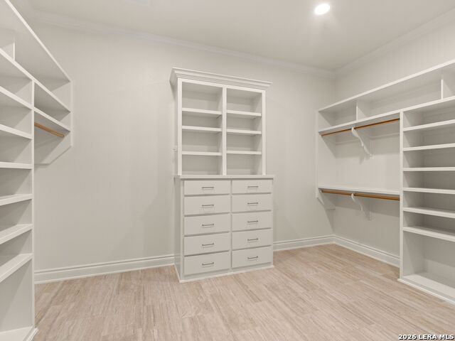 8 Winged Foot Property Photo 41