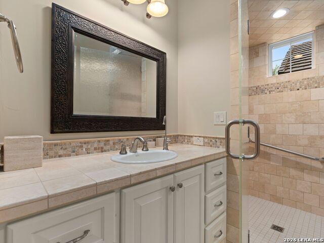 8 Winged Foot Property Photo 44