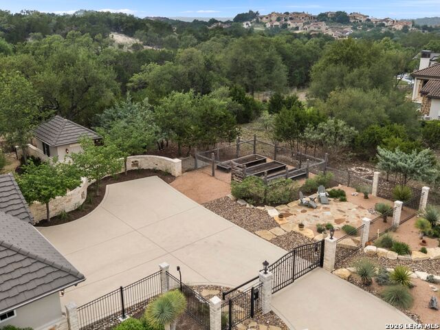 8 Winged Foot Property Photo 80