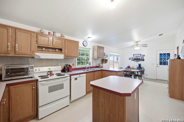 1534 S Us Highway 281 Property Photo 15