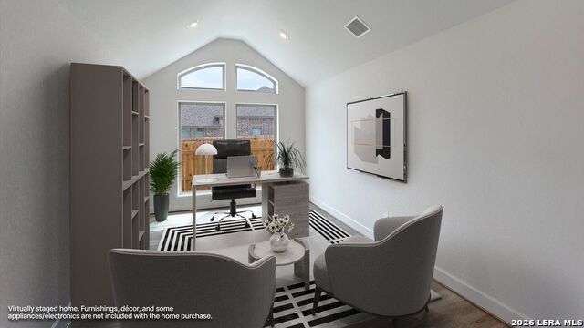 208 Mountain Oak Property Photo 6