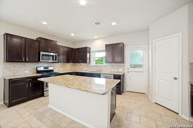 724 Smooth Wine Property Photo 13