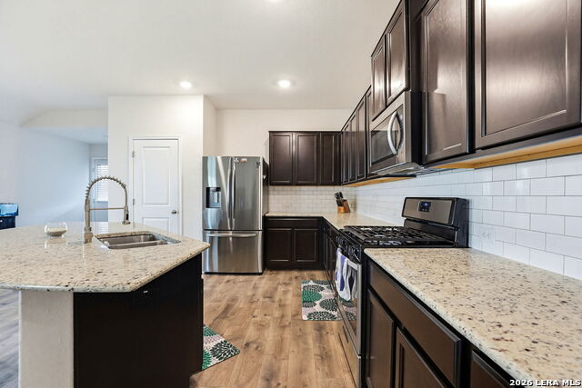 9916 Bratten Rise Property Photo 3