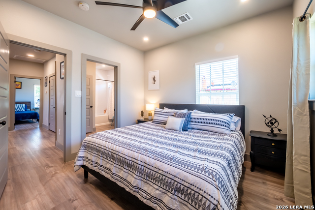 1123 S Olive Property Photo 14