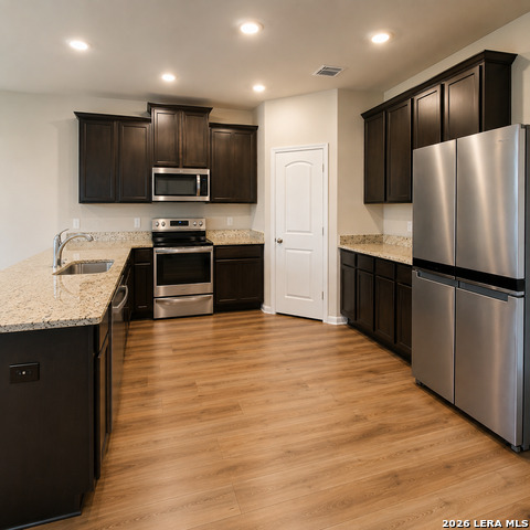 9206 Foxing Blfs Property Photo 3