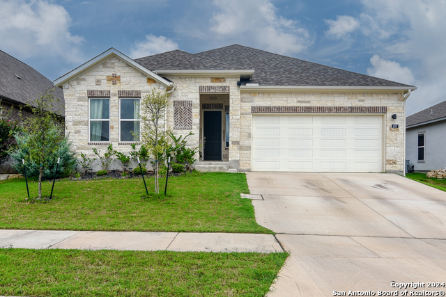 107 Cheslyn Property Photo 1