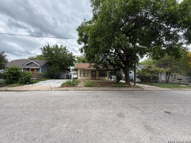 122 Tipton Property Photo 1
