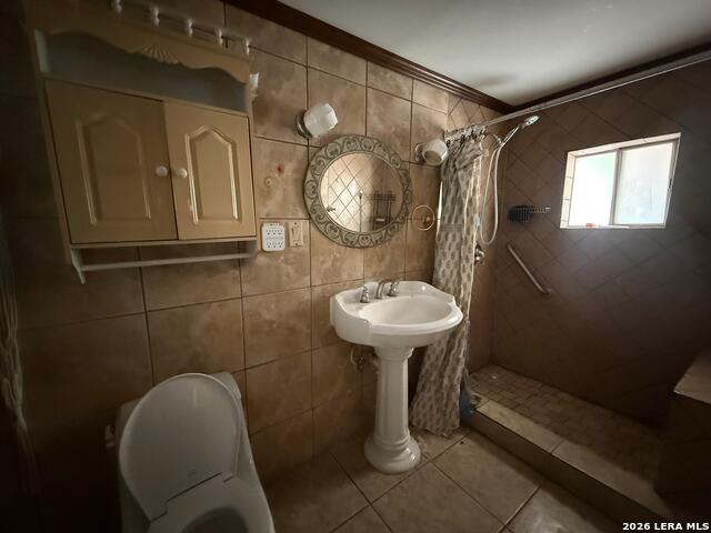 122 Tipton Property Photo 6